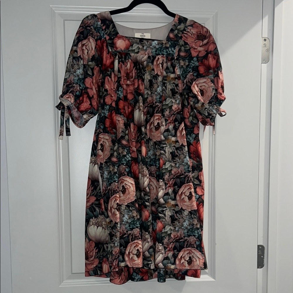 Red Dress Boutique - Floral Dress with Puff Sleeves